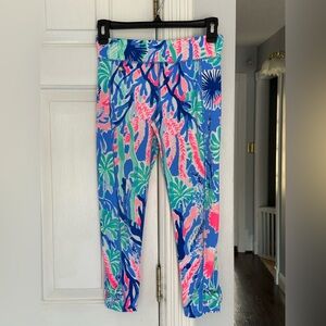 EUC Lilly Pulitzer Luxletic Gemma Weekender Crop Leggings W Bow Sz L 8-10